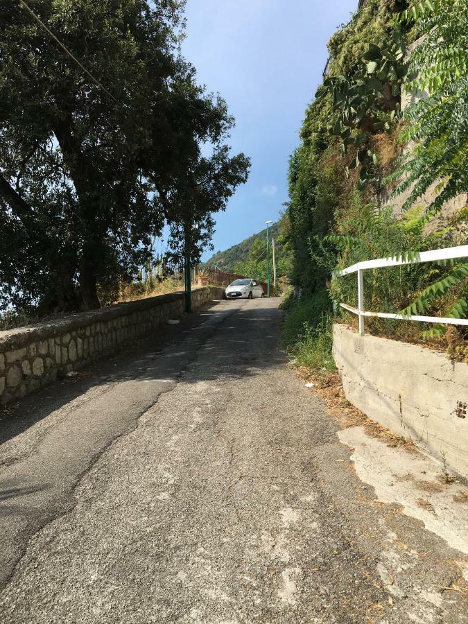 Ruderi Apartment Cetara Bagian luar foto